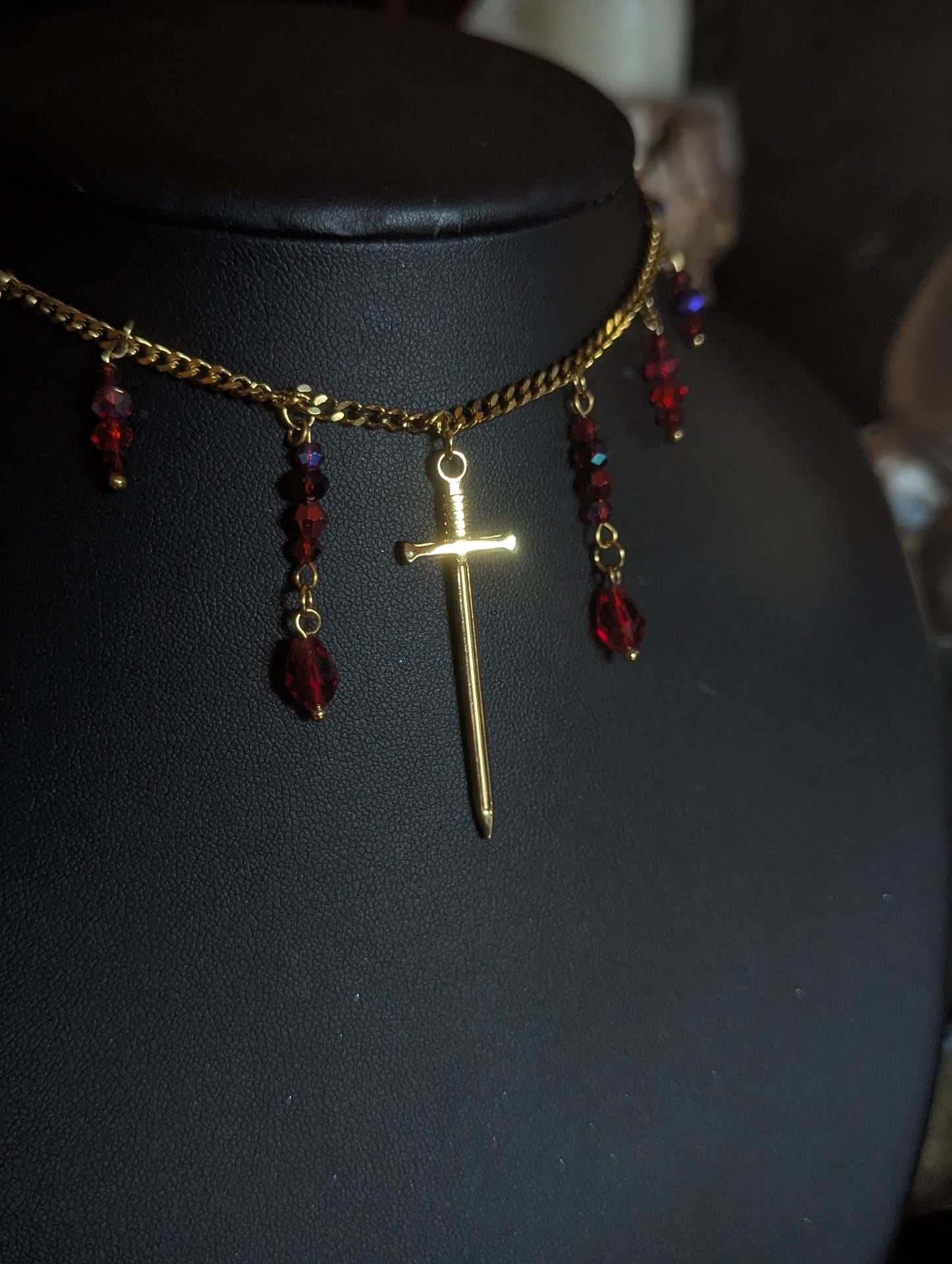 De gouttes et de Sang, le Collier