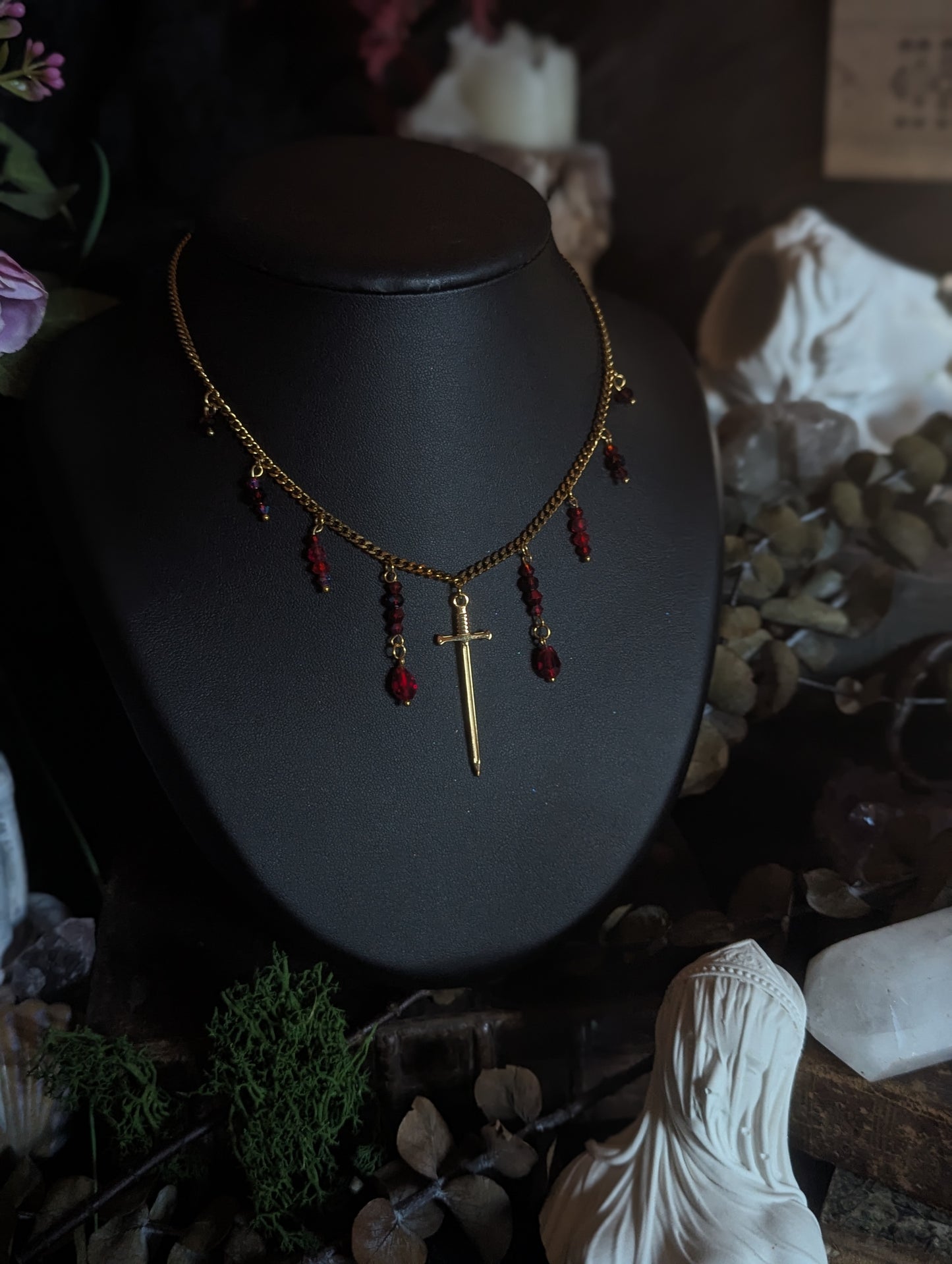 De gouttes et de Sang, le Collier